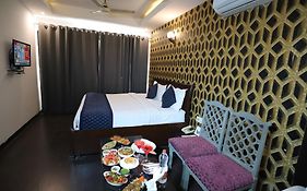 Hotel Delhi Airport Plaza Igi Airport , Free Airport Pickup